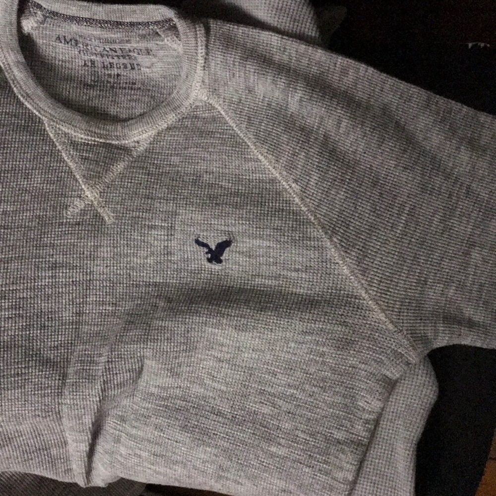 AE , small , grey , thermal , long sleeve shirt